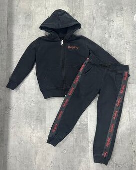 Relay tepláková souprava