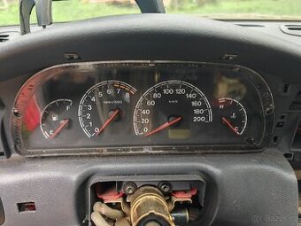 Budíky z Fiat Strada