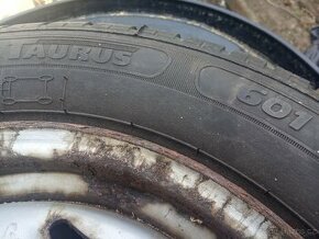 Pneu 155/70 R13