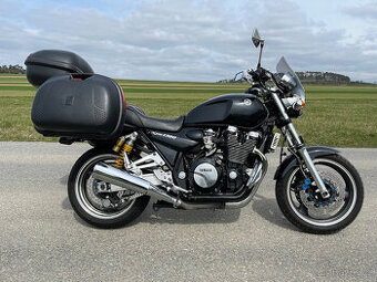 Yamaha XJR 1300