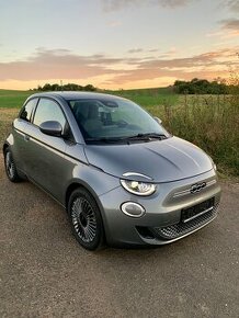 Fiat 500e Icon full