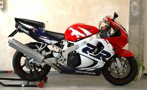 Honda CBR 900 RR Fireblade - krásný stav