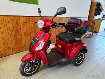 Elektrická tříkolka Selvo 31000 – jako nová, najeto jen 19km