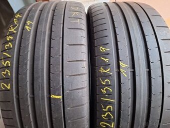 Prodám letní pneu 235/35/19 Pirelli