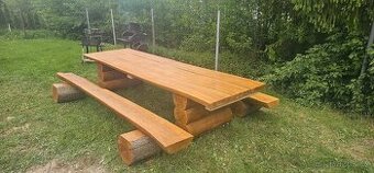 Masivní stůl - 1