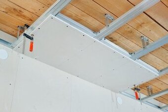 Práce v Německu – montáž sádrokartonových systémů
