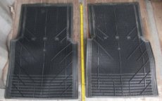 Zástěrka proti rozstřiku INSERT LINE plastová černá - 1