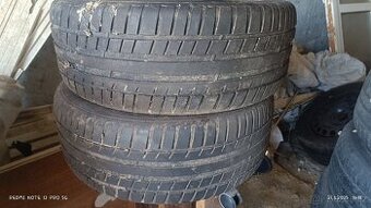 Dvě letní pneu 215/55/16