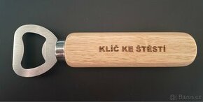Dřevěný otvírák KLÍČ KE ŠTĚSTÍ