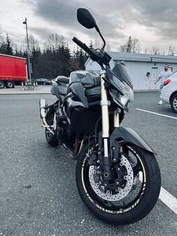 Suzuki gsr750 2012
