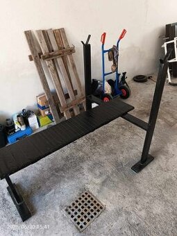 lavice na bench press