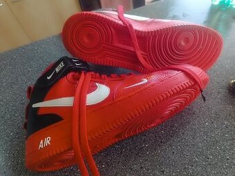 Tenisky Nike Air Force 1 Mid 07 LV8 Utility University Red