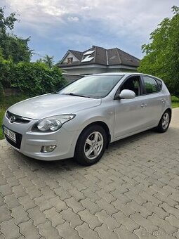 Hyundai i30 2008 1.4 benzin