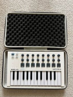 Arturia MiniLab MK2 vč. cestovního pouzdra