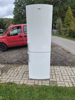 Kombinovaná lednice Whirlpool se zárukou