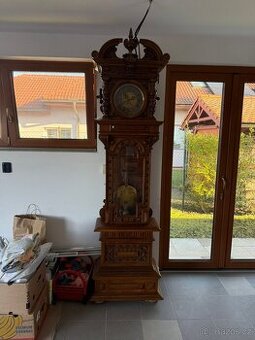 Starožitné stojací pendlovky