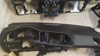 Originální palubní deska Seat Ateca