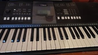 Keyboard Yamaha