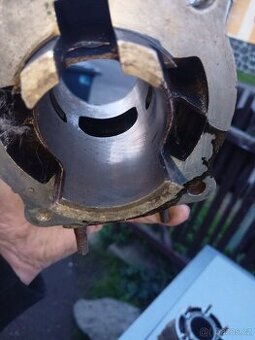 Yamaha DT 125r válec