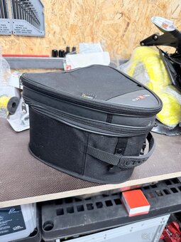 Brašna na sedlo Aprilia TUONO / RS660 a jiné