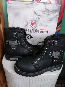 Kotníčkové boty By Falcon