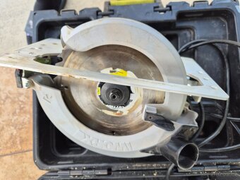 Okružni pila, mafl Worx WU433