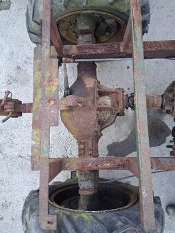 Zkrácená náprava praga v3s s diferenciálem