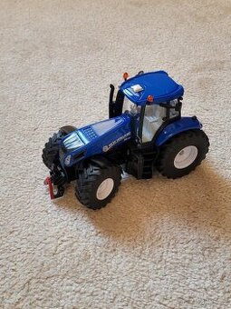 Siku Farmer traktor New Holland T8.390 1:32