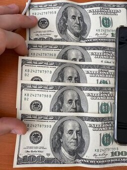 Série bankovek 100 dolarů