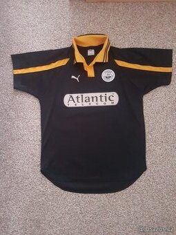 Hezké tričko s límečkem vel.146/152