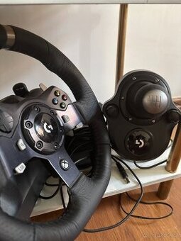 Logitech G920 Driving Force + Logitech Driving Force Shifter