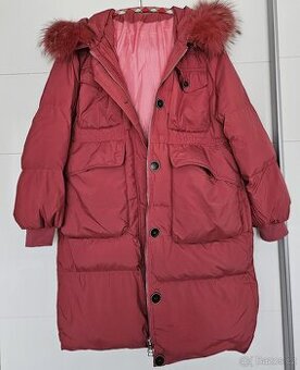 Prošívaný péřový kabát nový