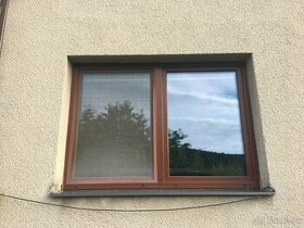 Dvojdílné okno se sloupkem - 1