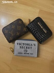 Dámské peněženky Michael Kors, Louis Vuitton, VS