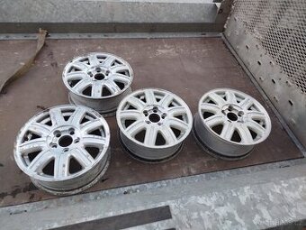 4 ks kol - Chrysler grand voyager IV