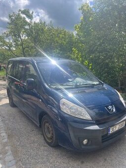 Peugeot expert teepe 8 míst