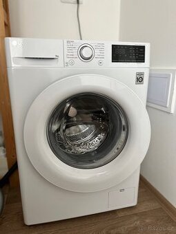 Pračka LG 9kg parni prani