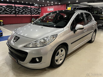 peugeot 207 1.4 , 2010 panorama + klimatizace