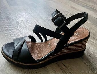 Sandále Tamaris vel. 38
