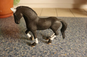 Schleich 42457 Hřebec Friského koně + 13734 Hřebec Shire