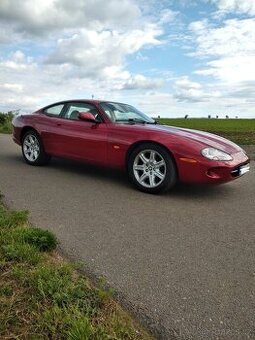 Jaguár Xk8 V8