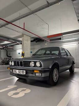 BMW E30 coupe - 1