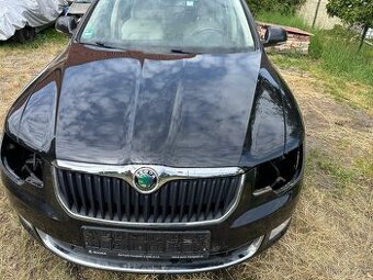Škoda Superb 2 kapota LF9R-1Z1Z.