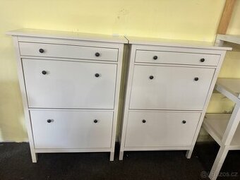 2x hezké bílé botníky IKEA HEMNES