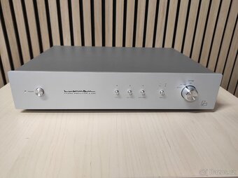 LUXMAN E-200 PHONO PŘEDZESILOVAČ