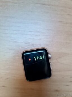 Apple Watch Series 3 – hodinky na diely / Cloud blok 🍎 Stav