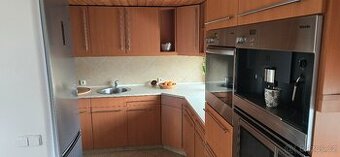 Prodám kuchyňskou linku 310+465+332cm