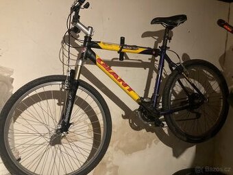 Horské kolo giant 26