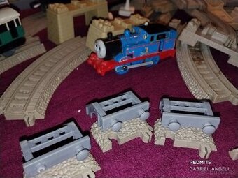 Koleje a budovy – (Thomas & Friends)