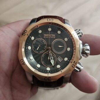 HODINKY INVICTA PŘEBYTKY SBÍRKY